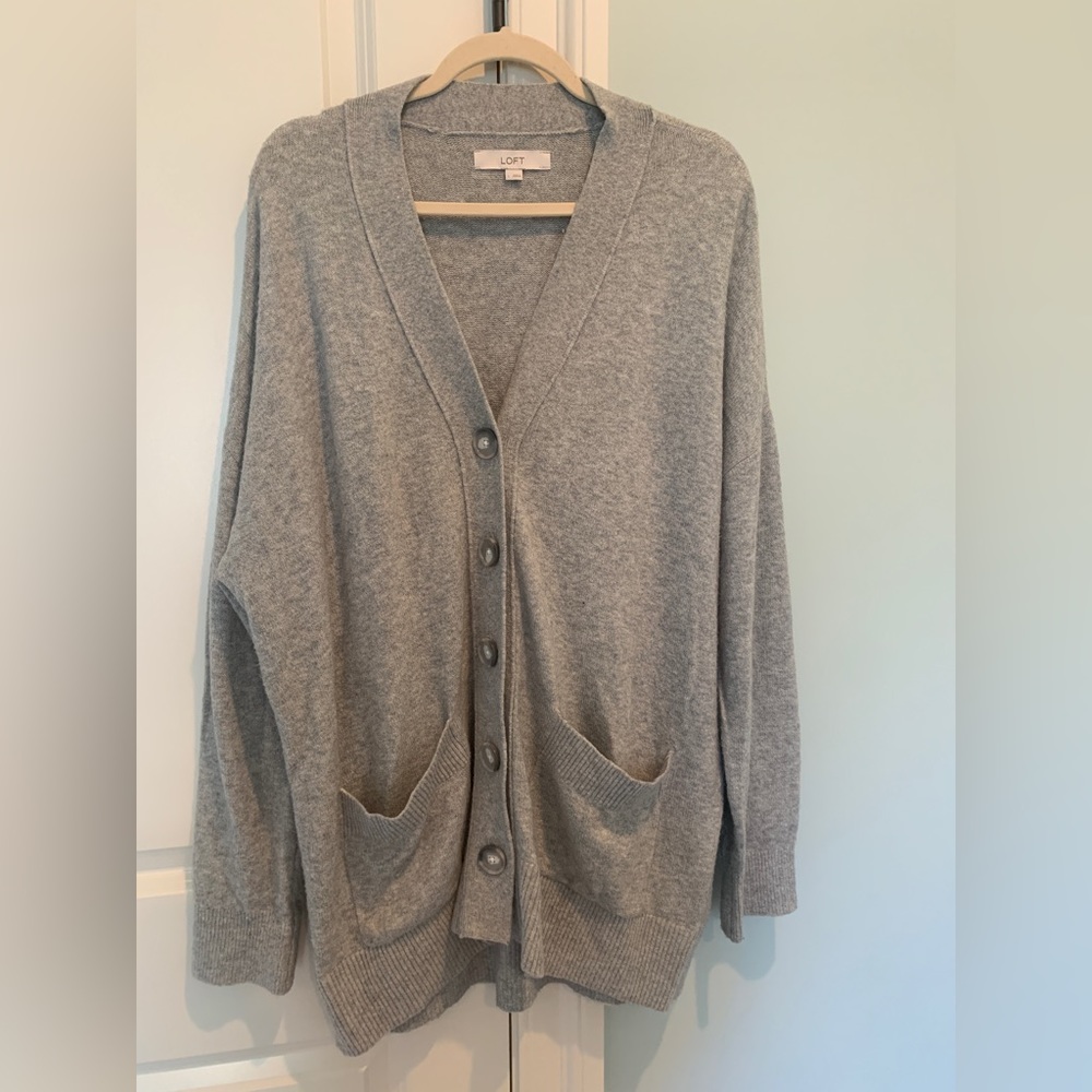 LOFT Relaxed V-Neck Pocket Cardigan